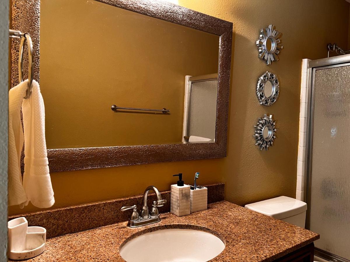 Spotless Guest Room With Shared Bathroom Orlando Exteriér fotografie